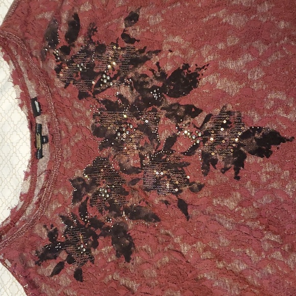 Miss Me Women's Lace Front with Lace Trimmed Neck and Cuff. Size L - Picture 3 of 7